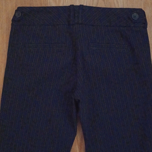 The limited Drew fit size 0 black with small striping - Picture 3 of 4